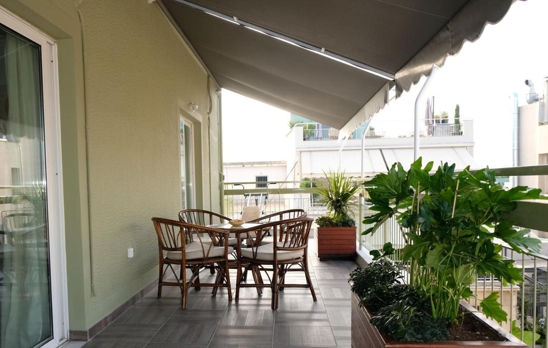 Stylish Apartment, Acropolis View Atenas Exterior foto